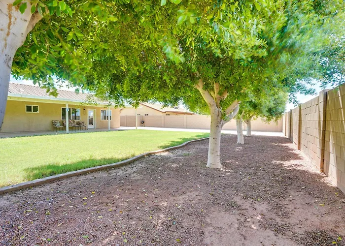 Family W/ Covered Patio + Grill! Yuma