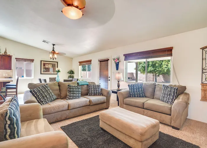 Family W/ Covered Patio + Grill! Dom wakacyjny Yuma